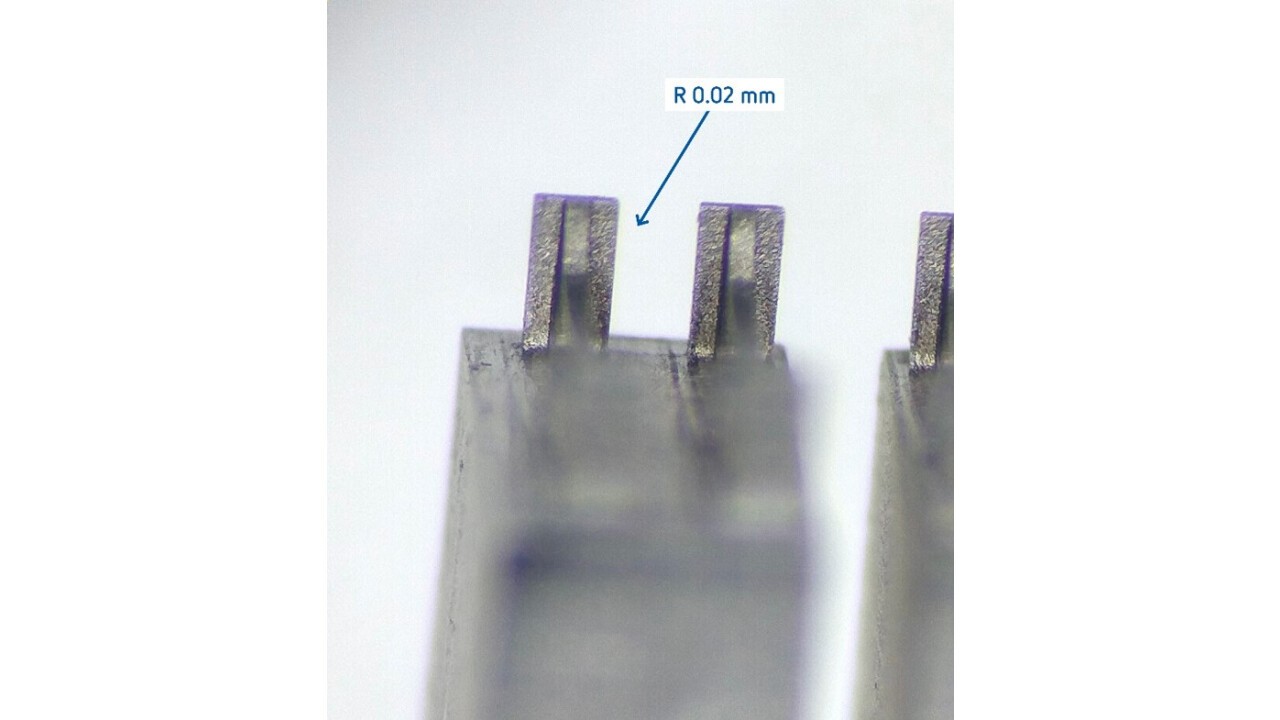 Aussenkanten/Innenradien von 0.02 mm möglich